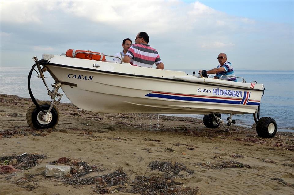 Hidrolik ustasından "karada ve denizde gidebilen tekne sistemi"
