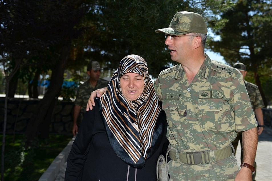 Oğlunun şehit olduğu yerden barış mesajı