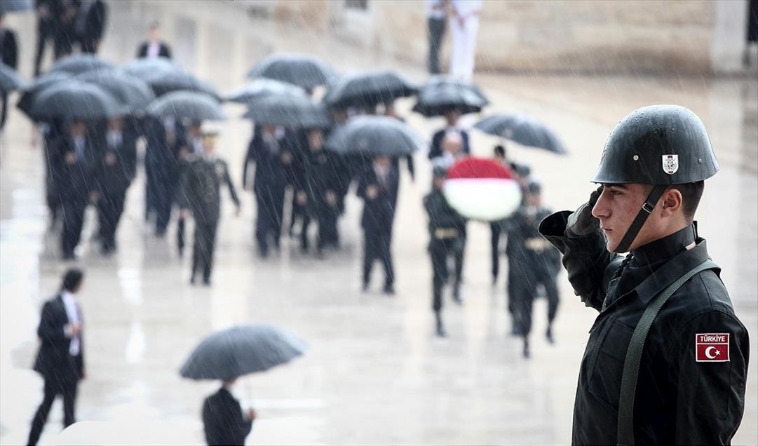 62. Hükümetten Anıtkabire ziyaret