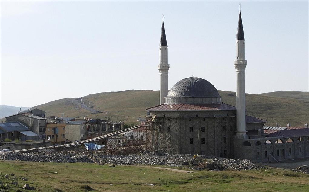 Karadeniz usulü "köprü", cami inşaatını kolaylaştırdı