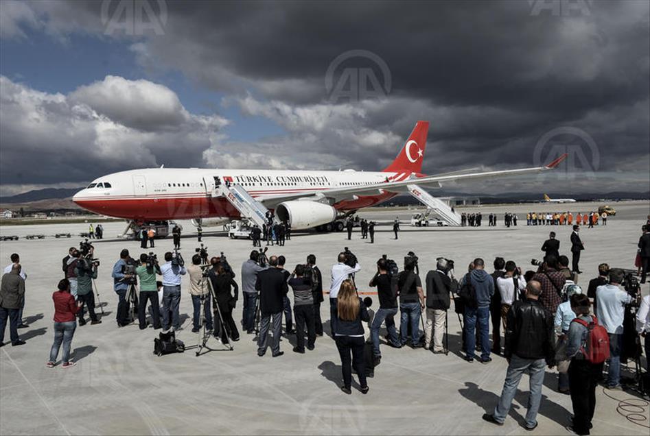 Rescued Turkish hostages arrive in Ankara