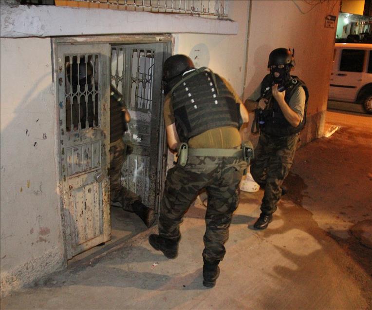 Adana'da "şafak" operasyonu