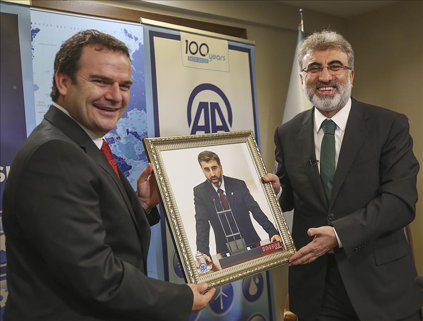 Bakan Yıldız, AA Enerji Masası'nın açılışını yaptı