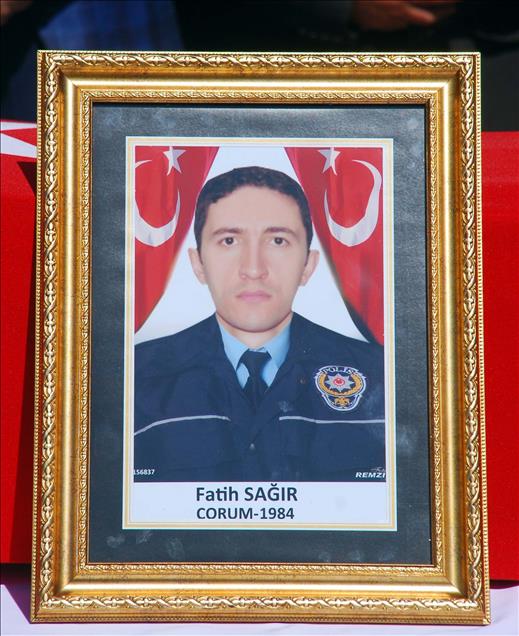 Bitlis'te şehit polisler için tören düzenlendi