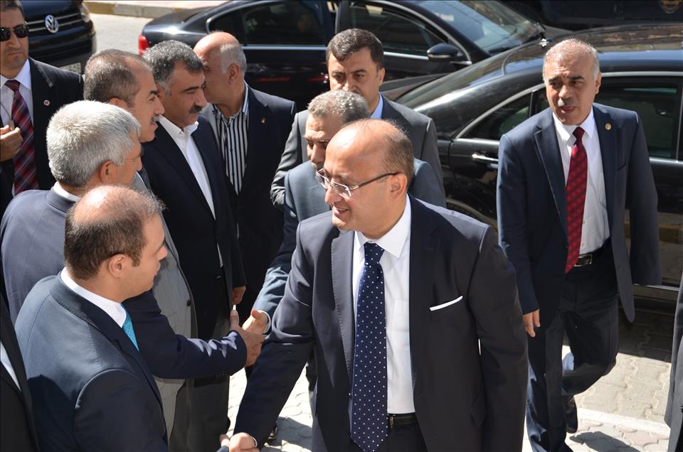 Başbakan Yardımcısı Akdoğan, Mardin'de
