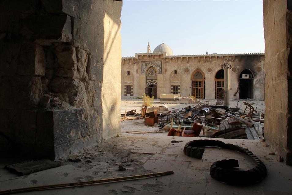 الجامع الأموي بحلب.. شاهد عيان على الوجه القبيح للحرب الدائرة في سوريا