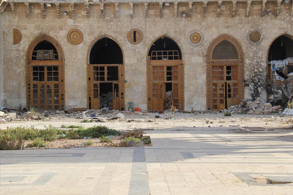 الجامع الأموي بحلب.. شاهد عيان على الوجه القبيح للحرب الدائرة في سوريا