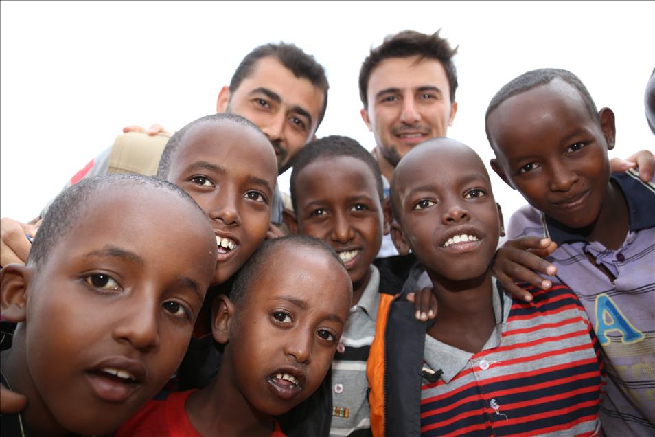 Kenya'da 30 bin kişiye kurban eti dağıtıldı