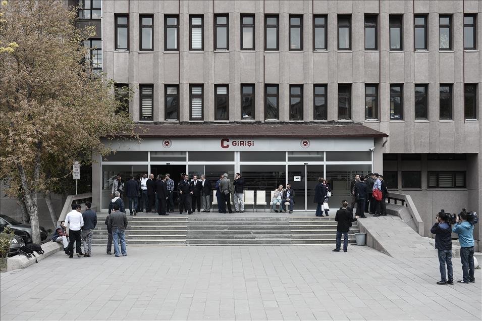Hakim ve savcılar sandık başında