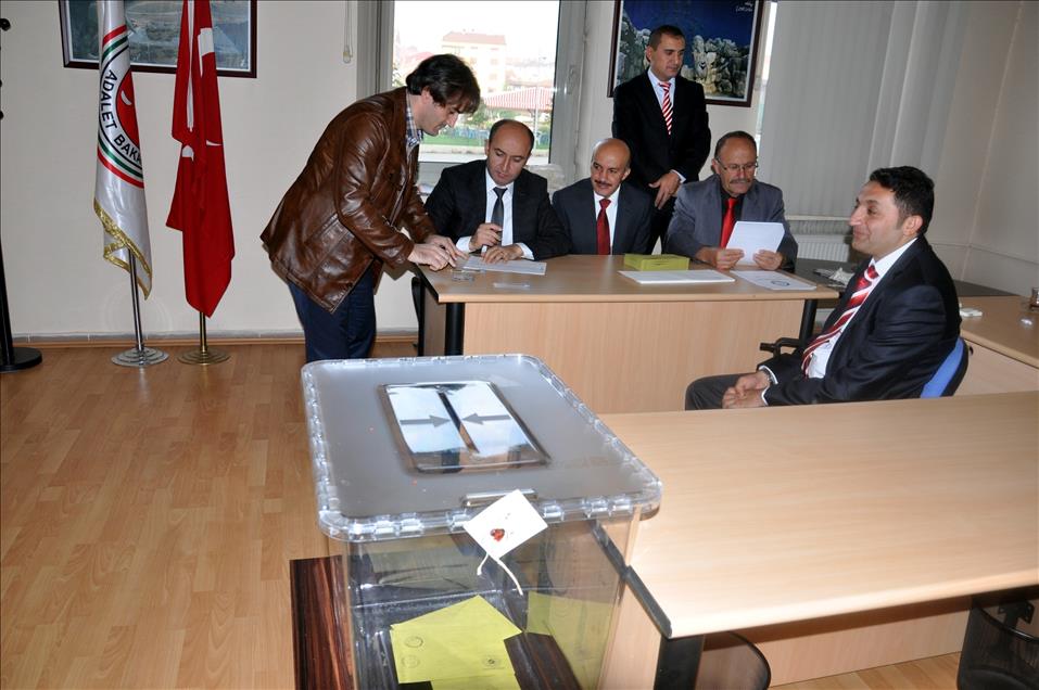 Hakim ve savcılar sandık başında