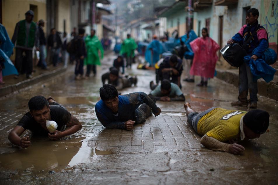 PERU CAPTIVES OF FAITH