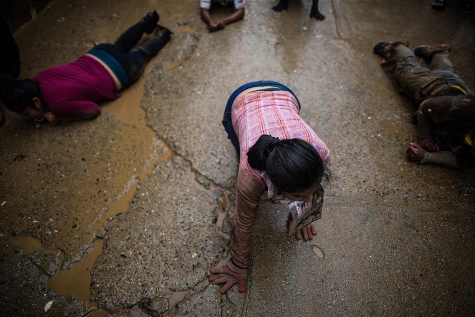 PERU CAPTIVES OF FAITH