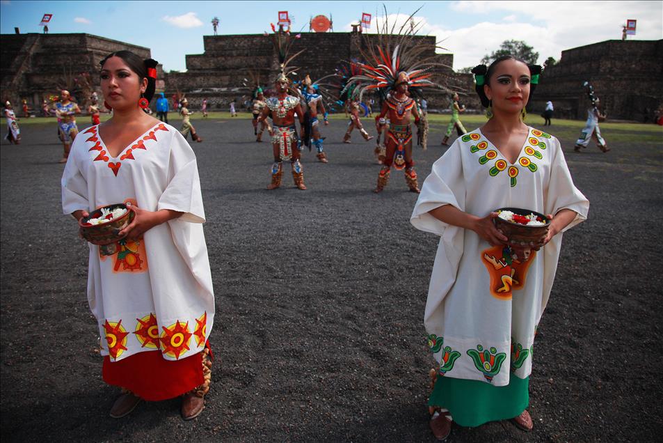 New Fire lighting ceremony in pre-hispanic city Teotihuacan