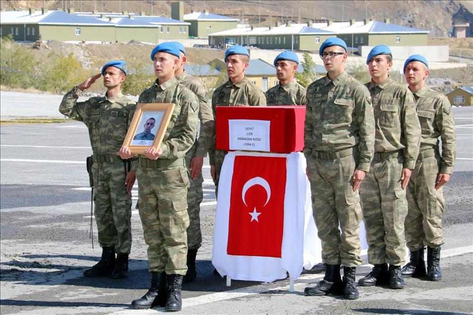 Yüksekova'daki 3 şehit için tören
