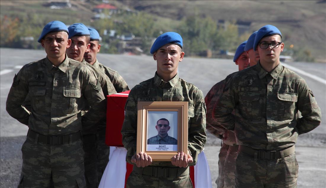 Yüksekova'daki 3 şehit için tören