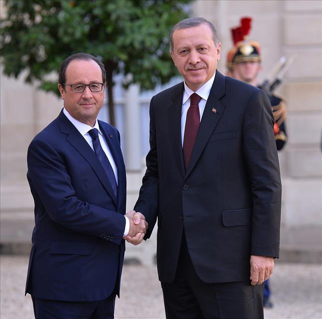 Cumhurbaşkanı Recep Tayyip Erdoğan Paris'te