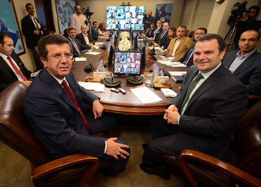 Zeybekci AA Finans Masası'na konuk oldu