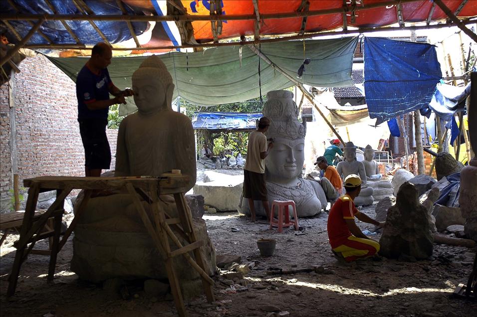 Natural stone carving in Indonesia