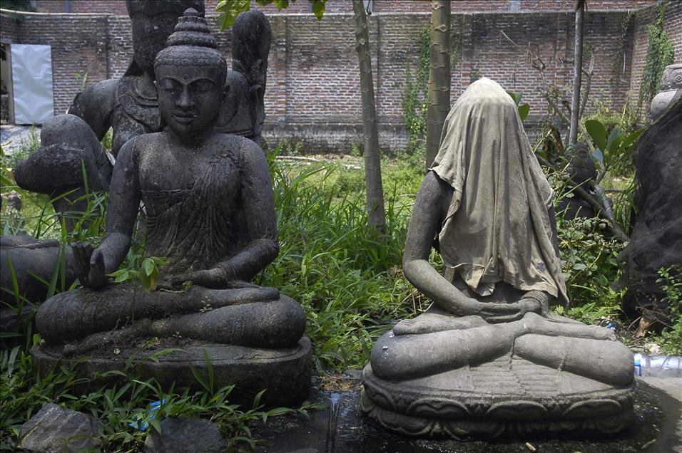 Natural stone carving in Indonesia