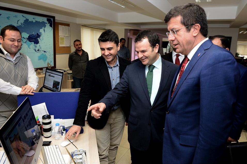 Zeybekci AA Finans Masası'na konuk oldu