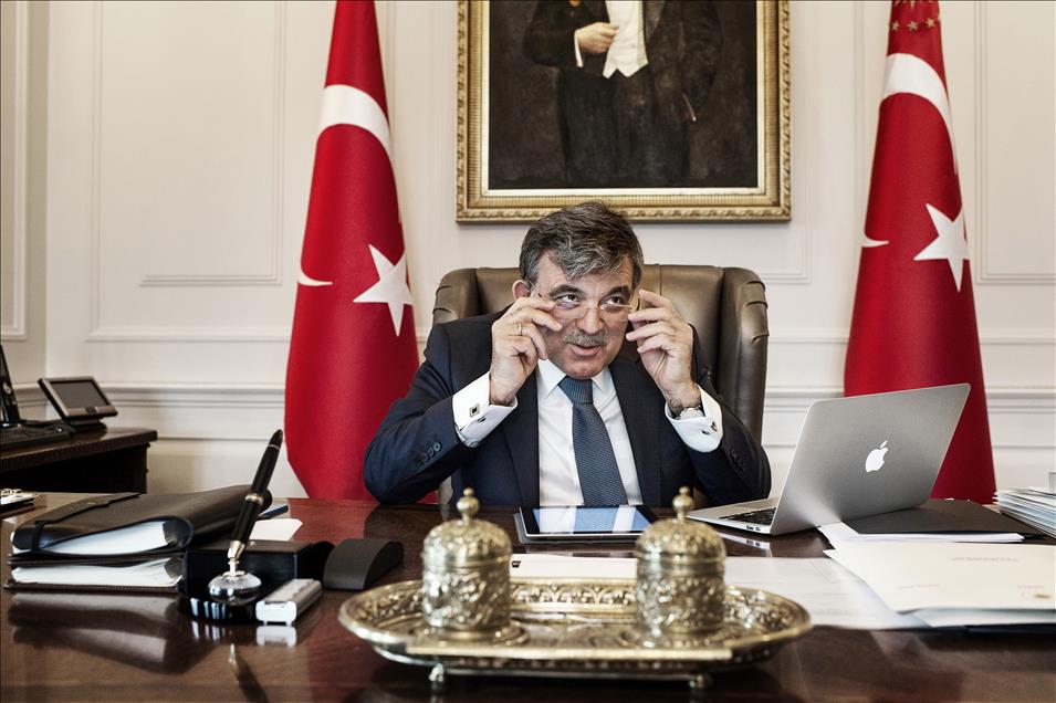 Abdullah Gül'ün yayınlanmamış kareleri "A Protokol"de