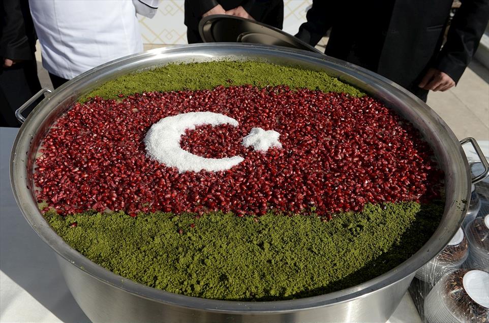 Cumhurbaşkanlığından vatandaşlara aşure ikramı