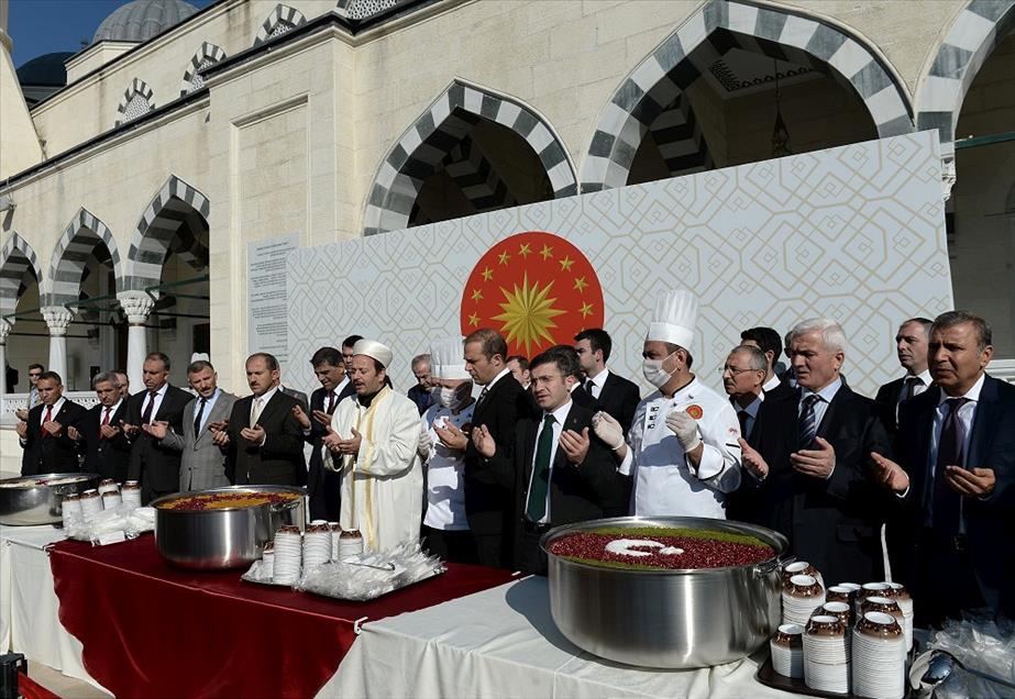 Cumhurbaşkanlığından vatandaşlara aşure ikramı