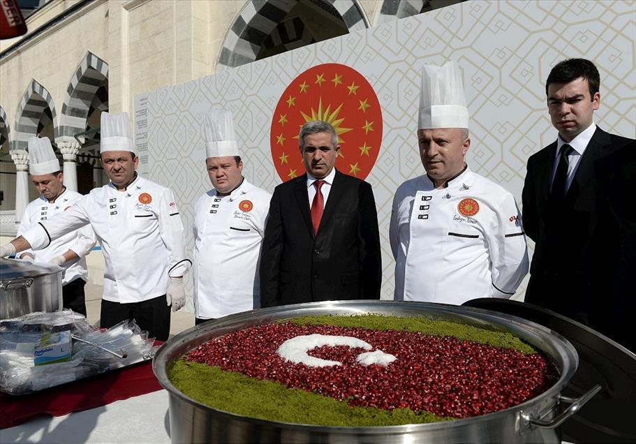 Cumhurbaşkanlığından vatandaşlara aşure ikramı
