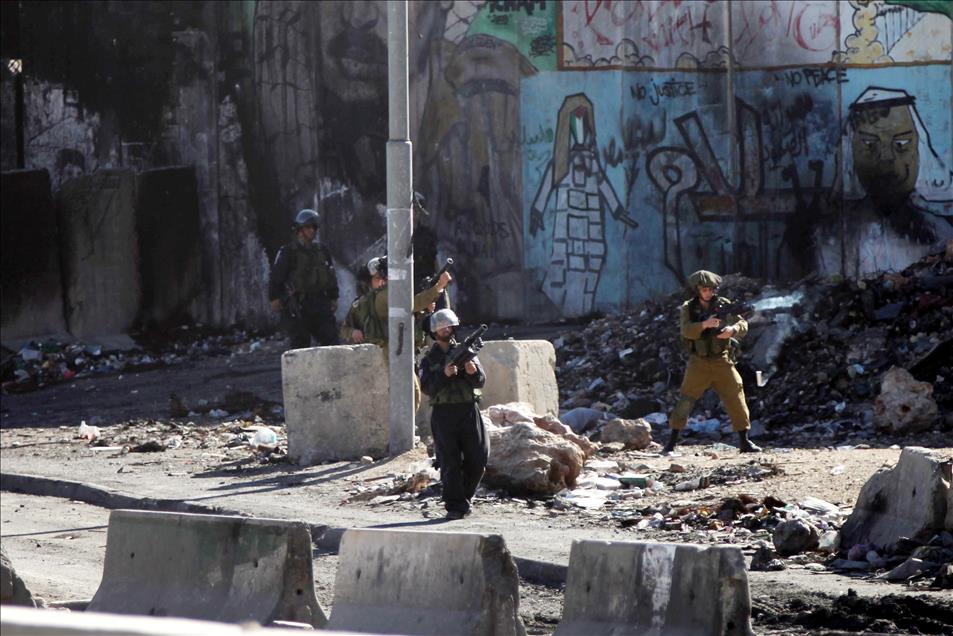 İsrail askerlerinin Mescid-i Aksa baskını