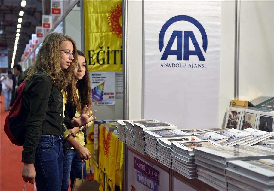 Anadolu Ajansı TÜYAP'ta yayınlarını görücüye çıkardı
