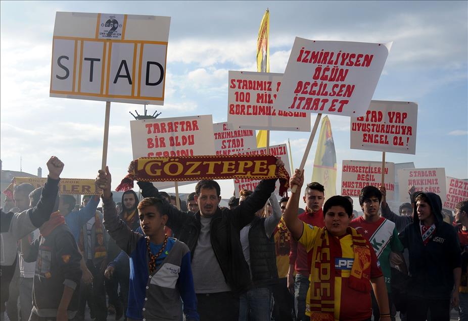 İzmir'de taraftardan ortak stat protestosu