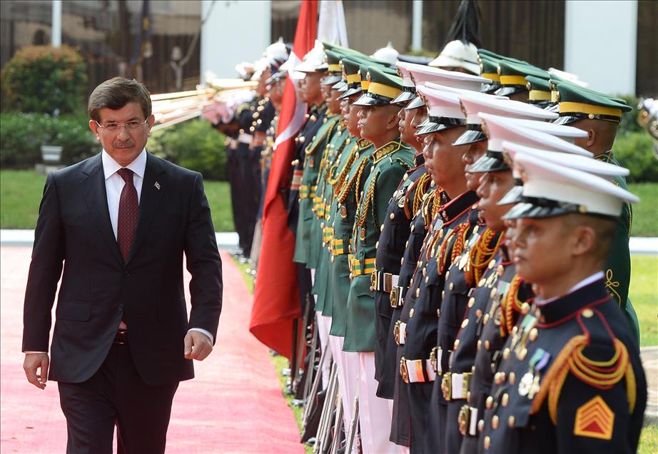 Başbakan Davutoğlu Filipinler'de