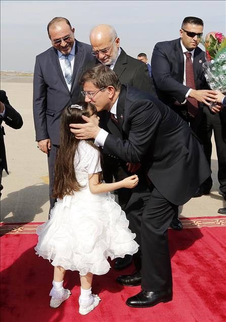 Başbakan Davutoğlu Irak'a geldi