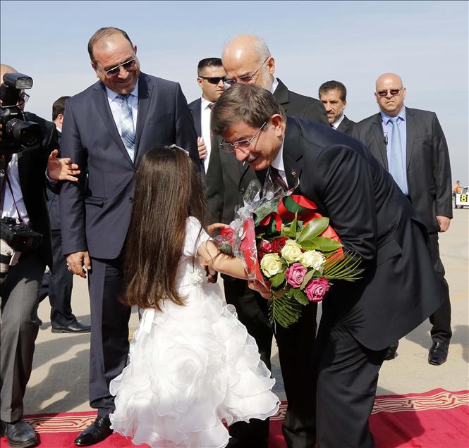 Başbakan Davutoğlu Irak'a geldi