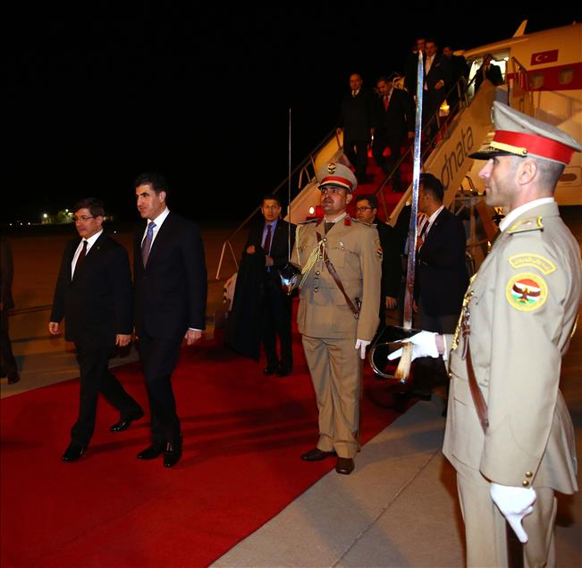 Başbakan Davutoğlu Erbil'e geldi