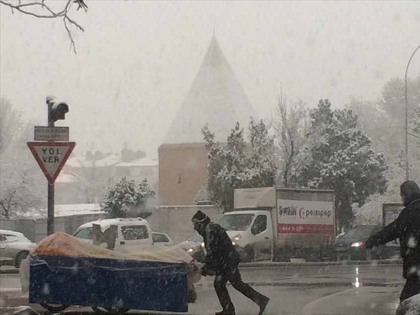 Konya'da kar yağışı