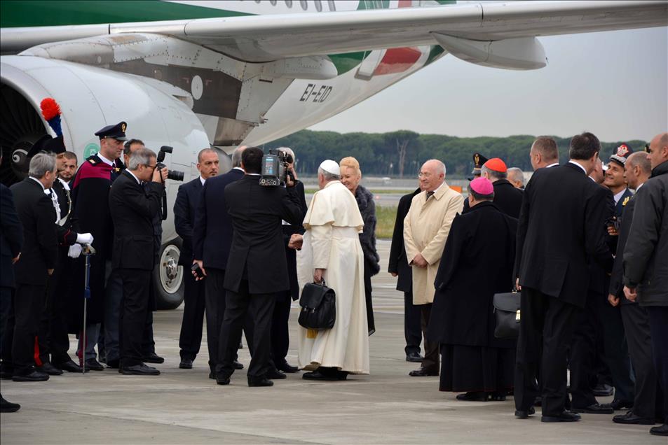 Papa Franciscus'un Türkiye yolculuğu başladı