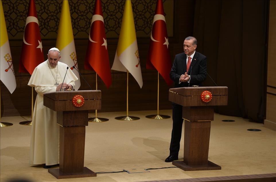 Papa Franciscus, Türkiye'ye geldi