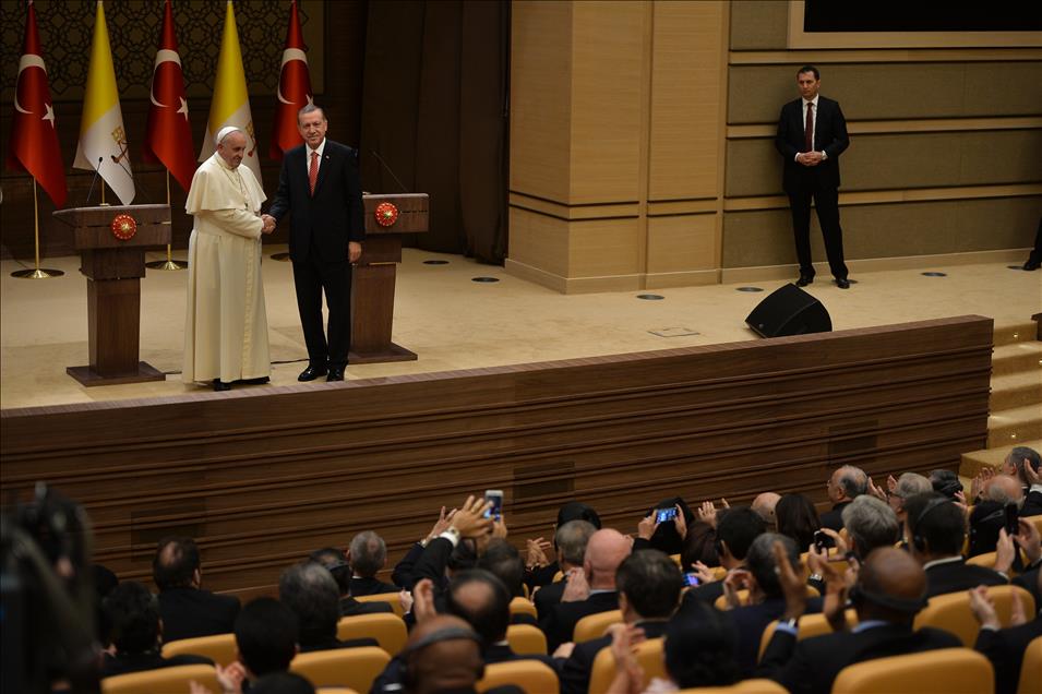 Papa Franciscus, Türkiye'ye geldi