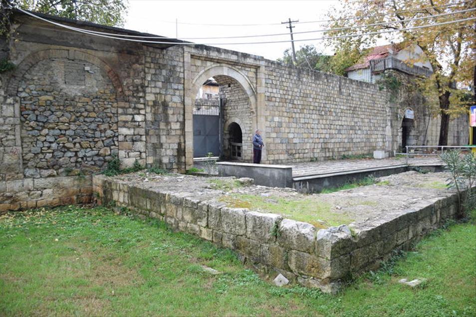 Old houses a monument of culture, relics of the old Tirana