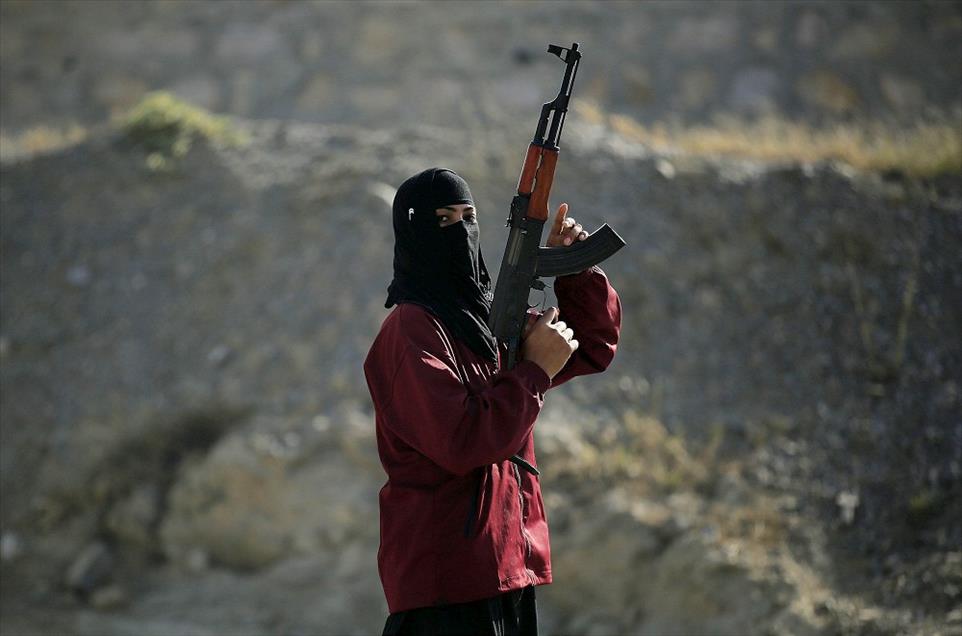 Pakistanlı kadın polis komandolar