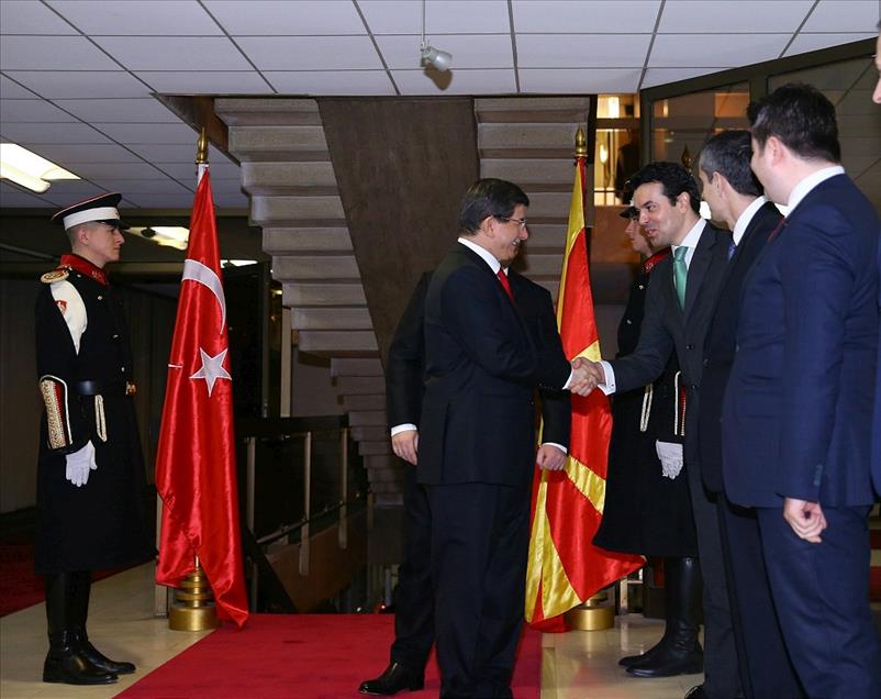 Başbakan Davutoğlu, Makedonya'da