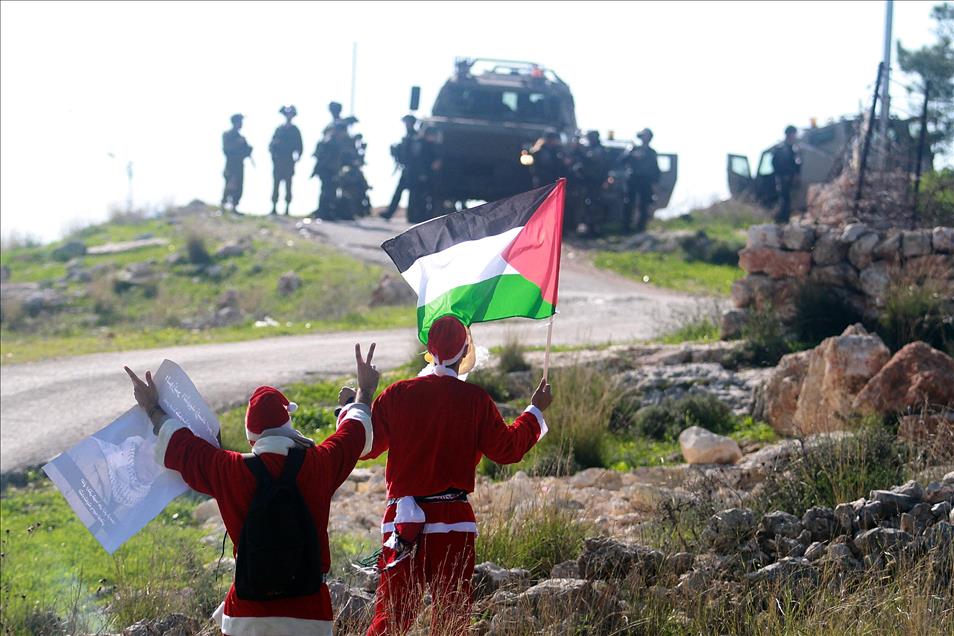 Clashes between Israeli security and Palestinians in Ramallah
