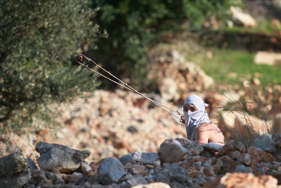 Clashes between Israeli security and Palestinians in Ramallah