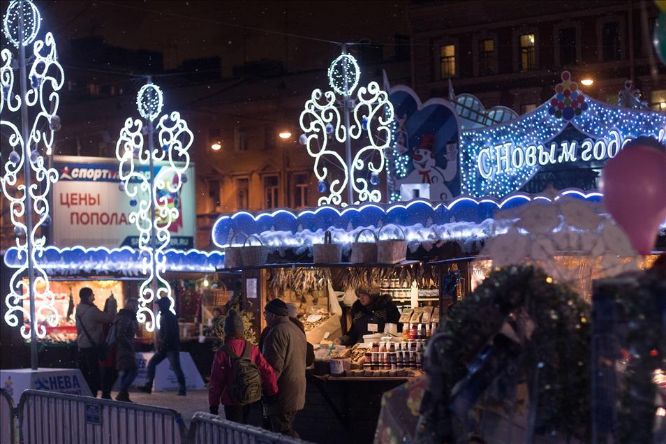 New year preparations in Saint-Petersburg