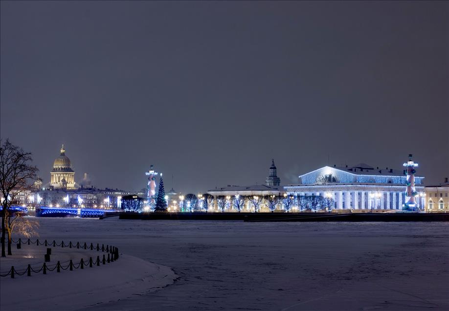 New year preparations in Saint-Petersburg