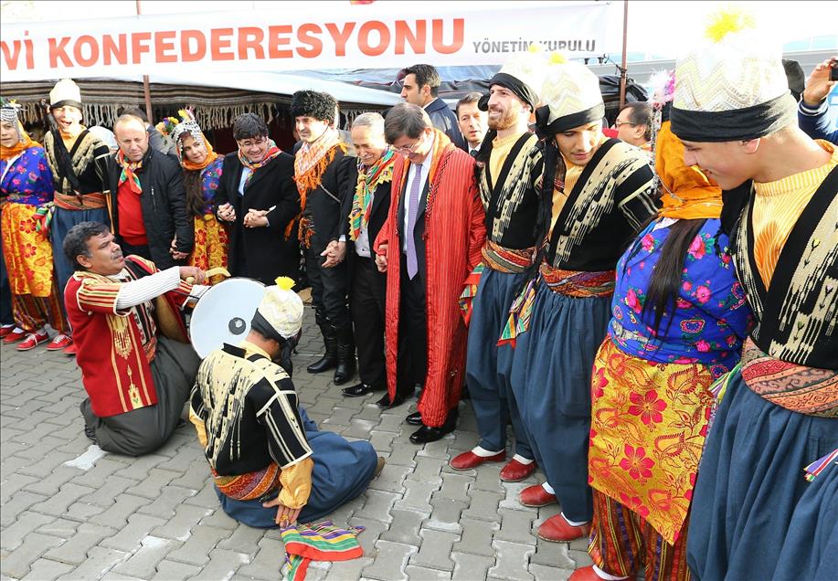 Başbakan Davutoğlu Osmaniye'de