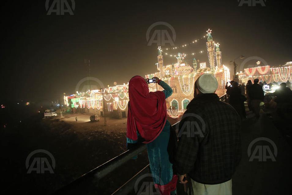 Muslims around the world celebrate Mawlid al Nabi: Festive atmosphere in Pakistan and Morocco