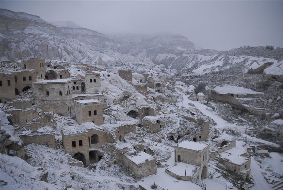 Kapadokya'da kar yağışı