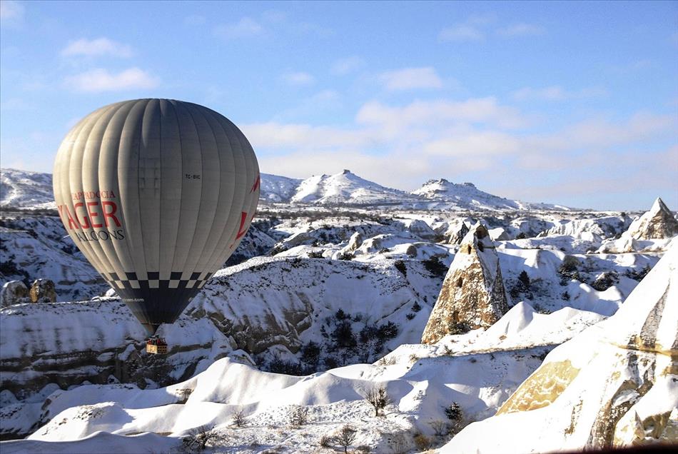 Kapadokya'da sıfırın altında balon turu
